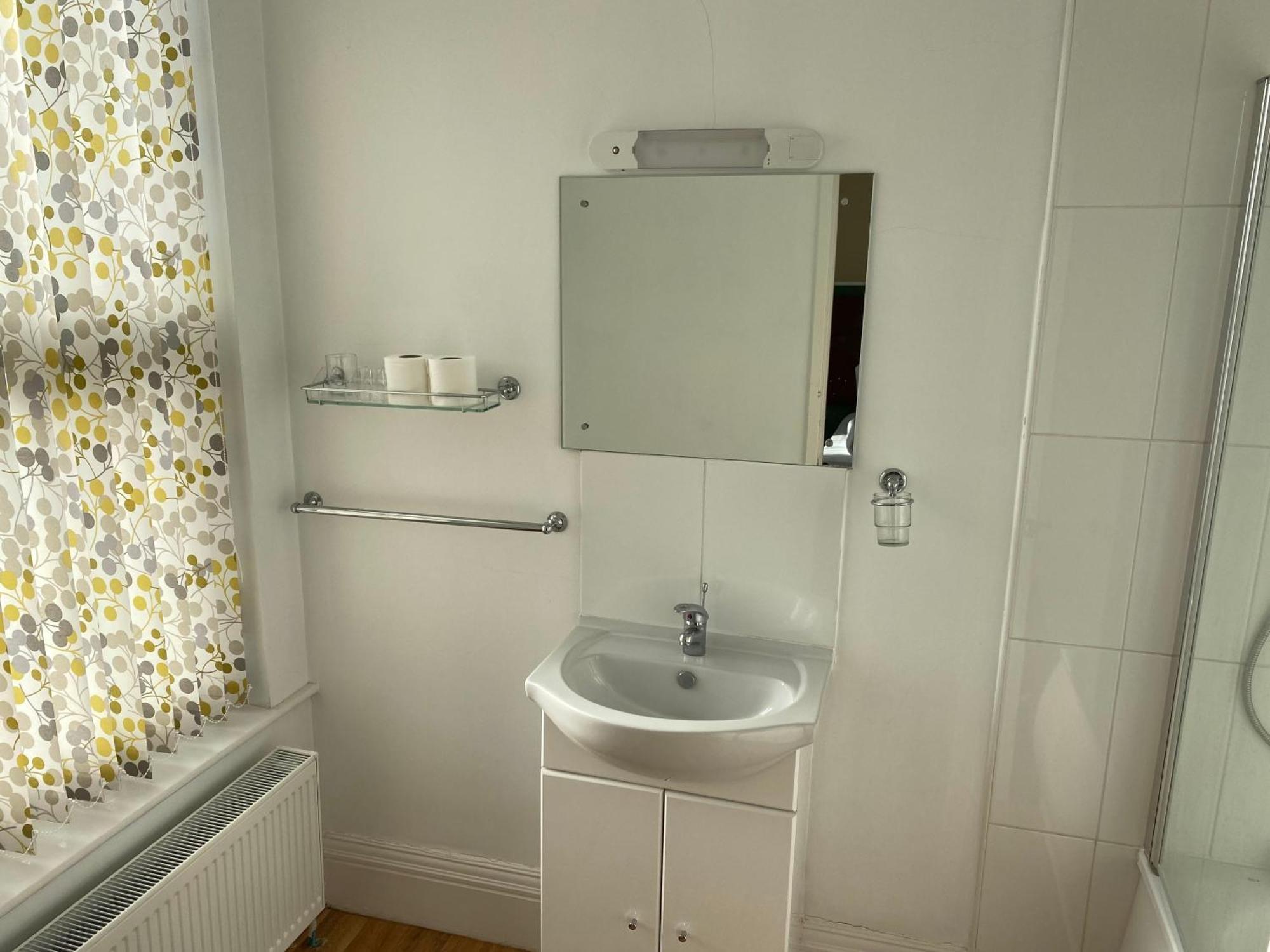 The Linden Leaf Rooms 비스턴 객실 사진